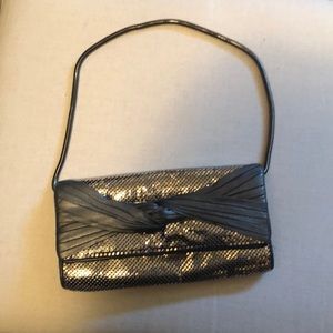 Whiting and Davis going out clutch